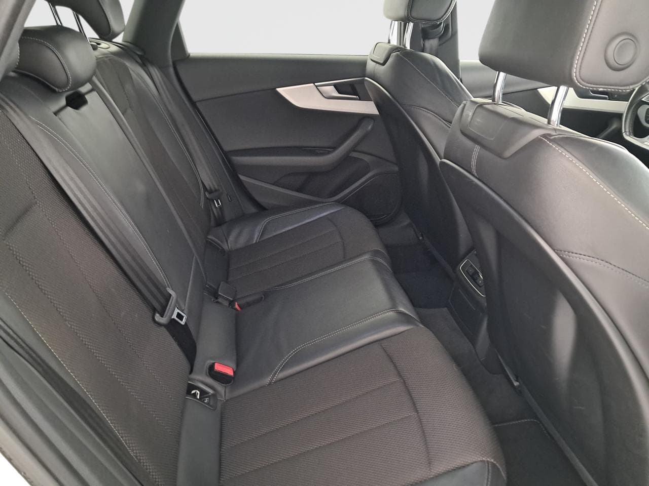 2016 Audi A4 - 13