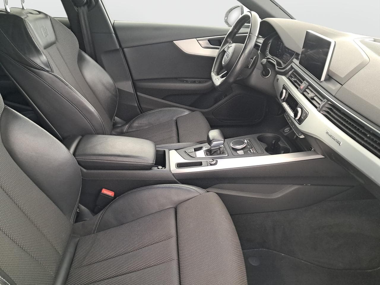 2016 Audi A4 - 12