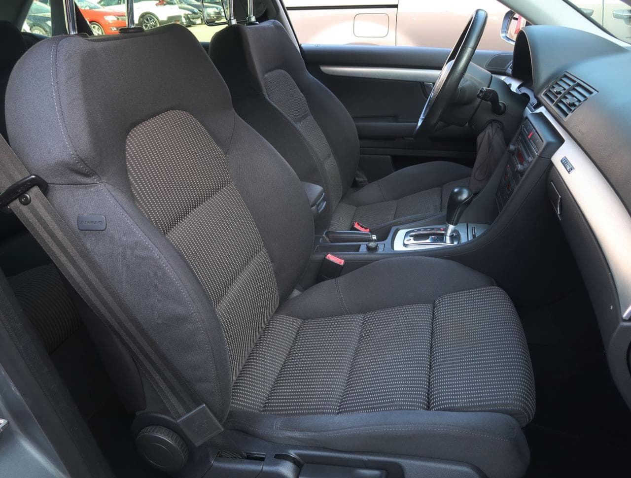 2005 Audi A4 - 12