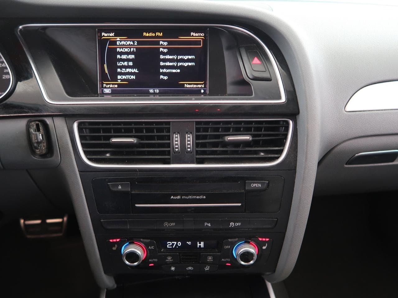 2015 Audi A4 - 18
