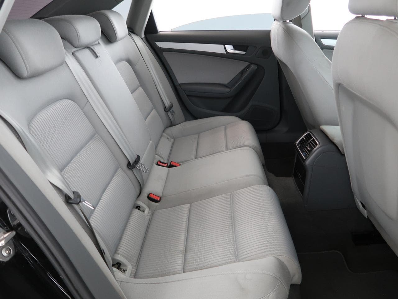 2015 Audi A4 - 13