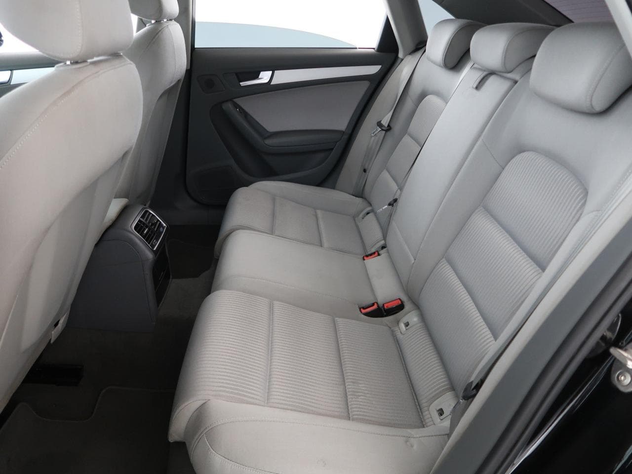 2015 Audi A4 - 15