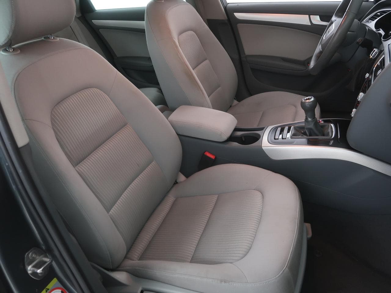 2013 Audi A4 - 12