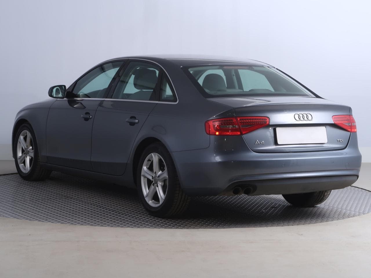 2013 Audi A4 - 5