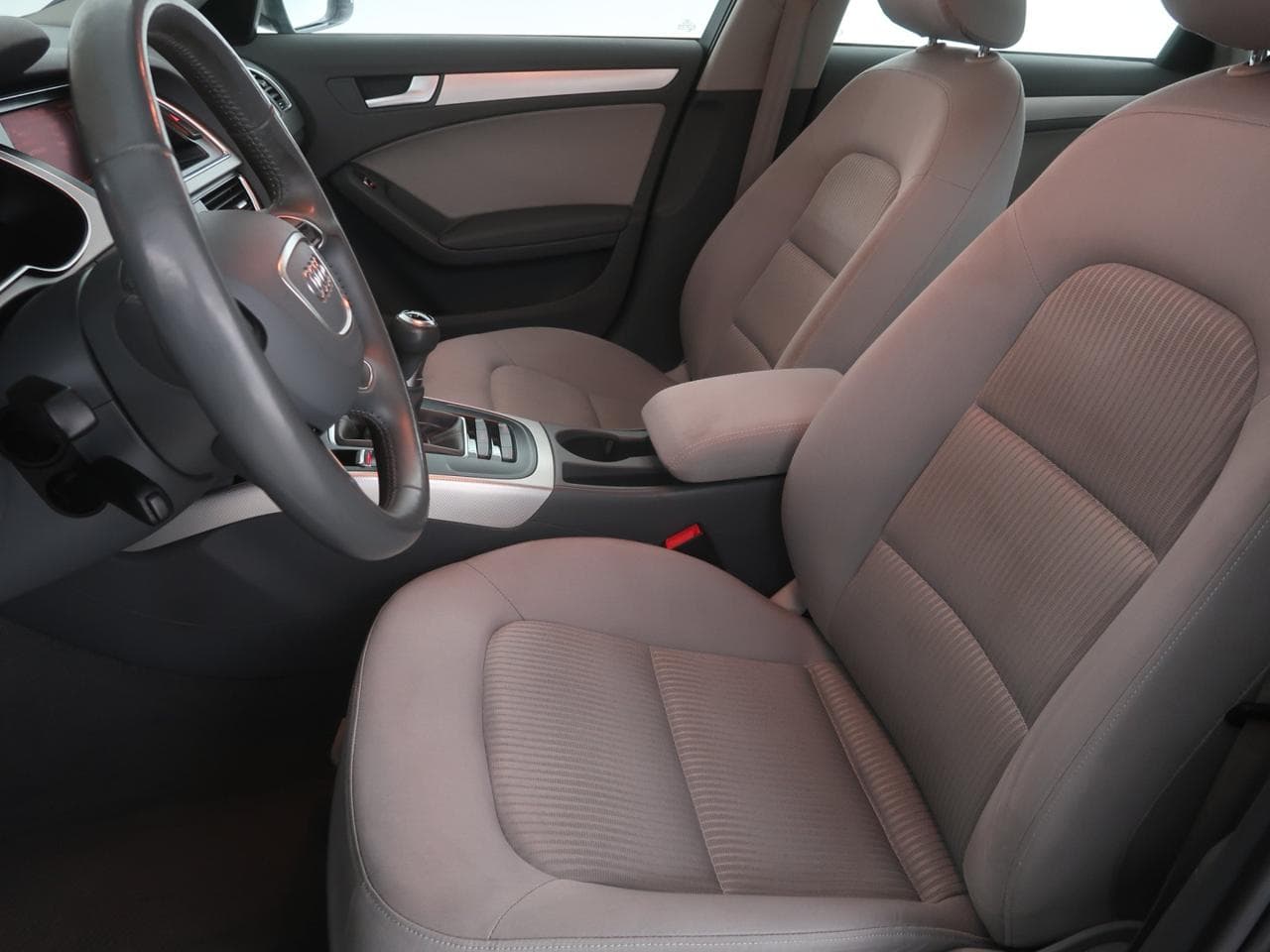 2013 Audi A4 - 16