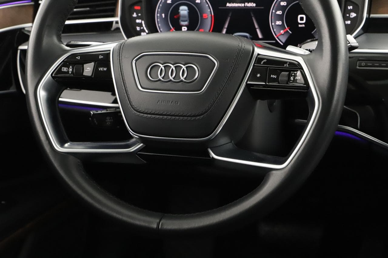 2019 Audi A8 - 14