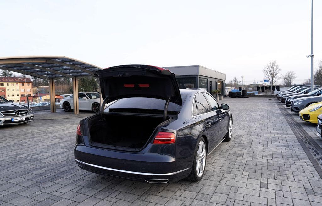 2014 Audi A8 - 12