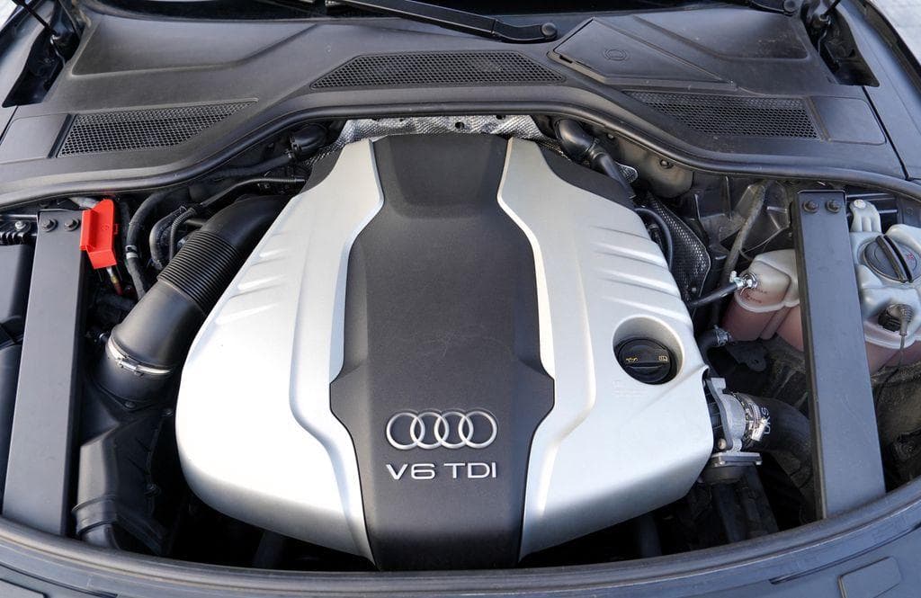 2014 Audi A8 - 10