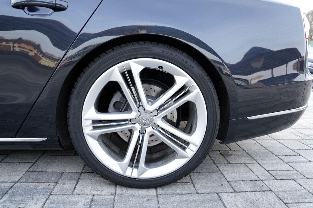 2014 Audi A8 - 17