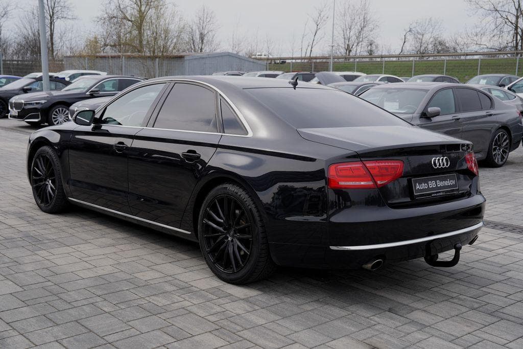2010 Audi A8 - 4