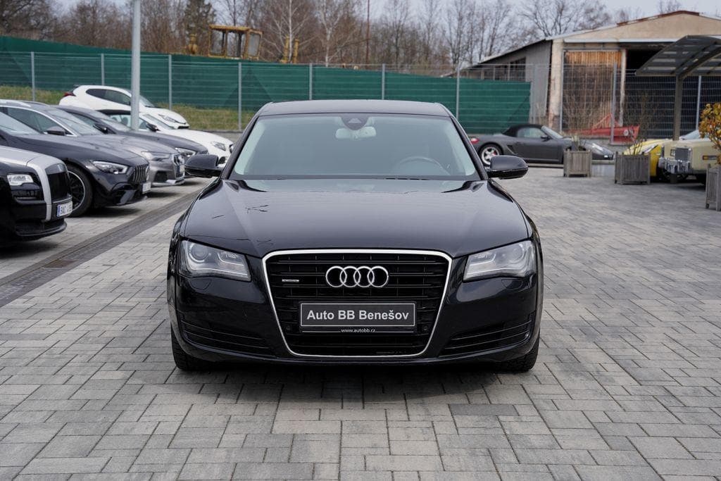2010 Audi A8