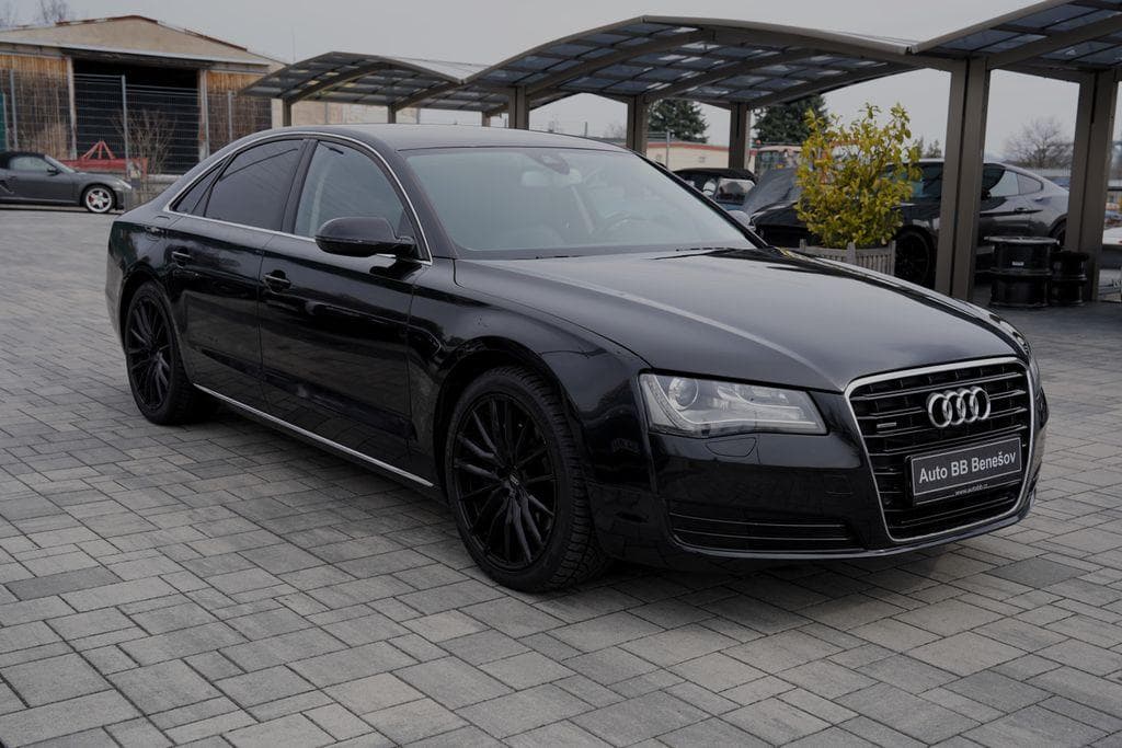 2010 Audi A8 - 8