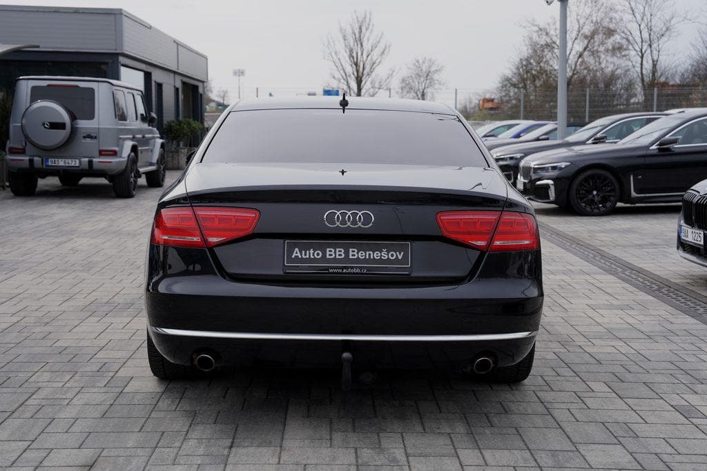 2010 Audi A8 - 5