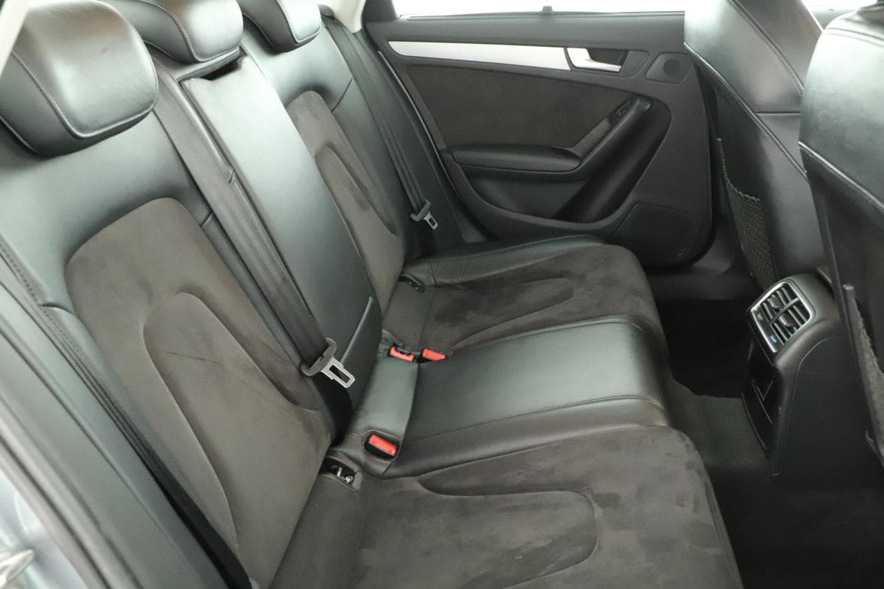 2012 Audi A4 - 18