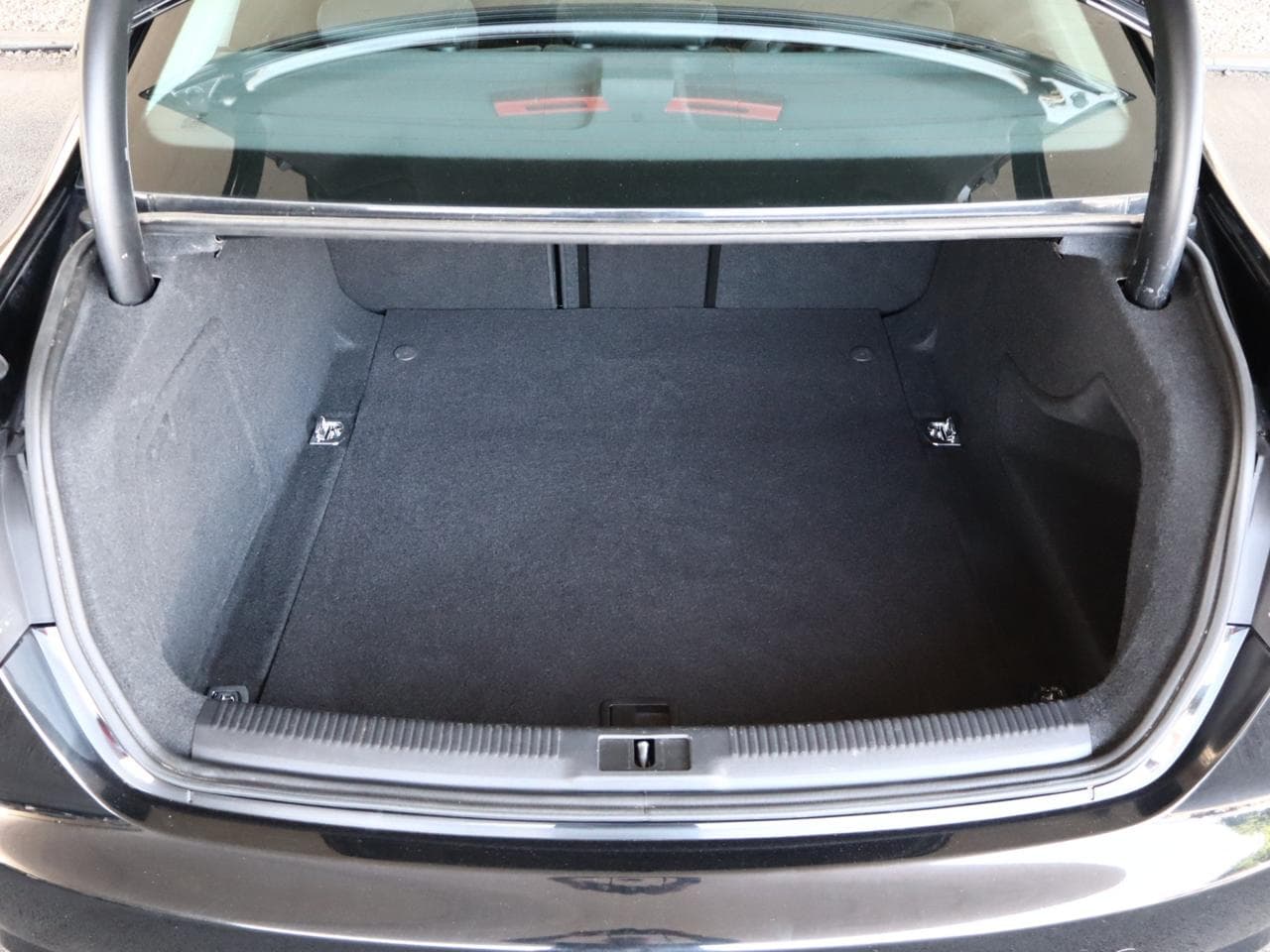 2013 Audi A4 - 28