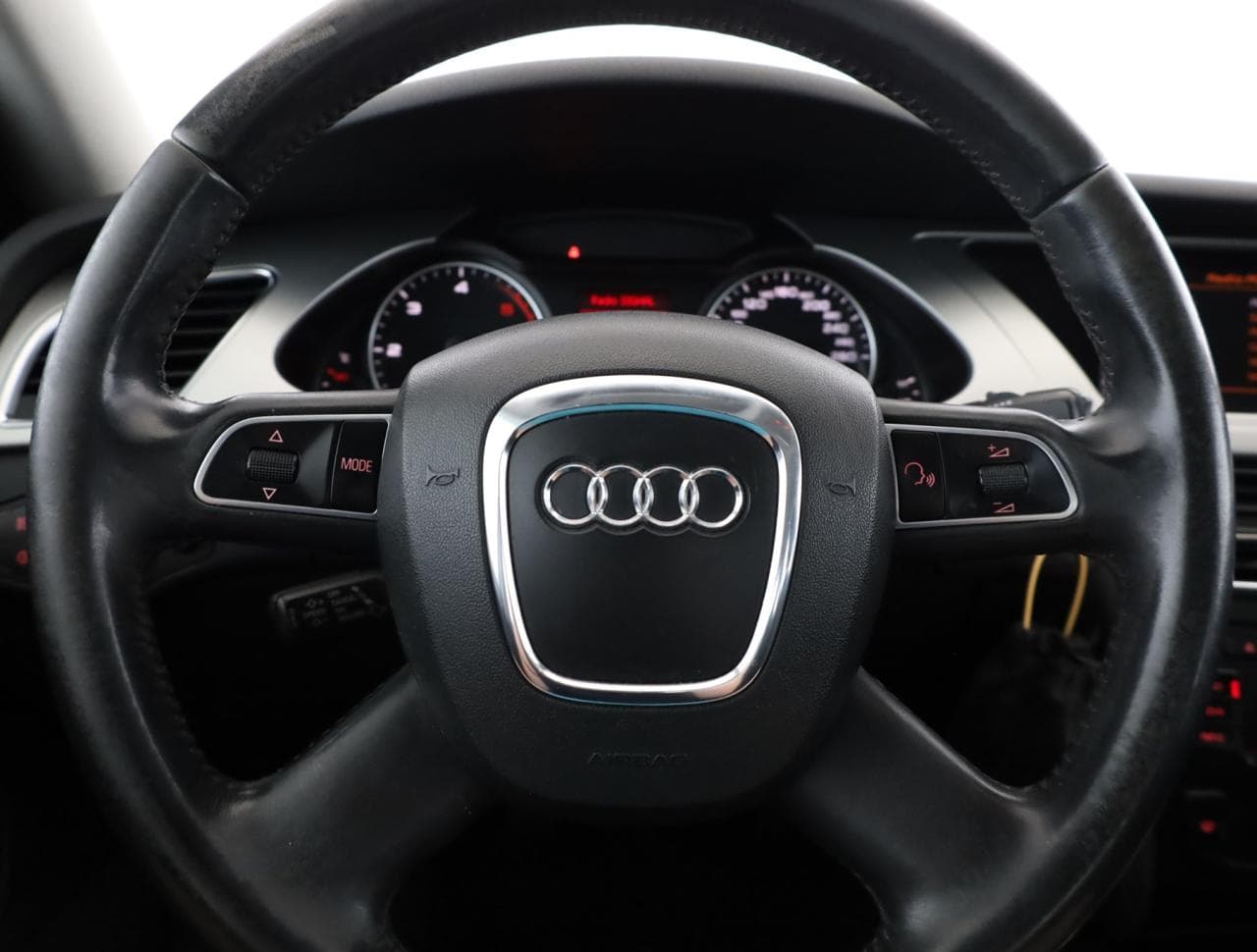 2010 Audi A4 - 14