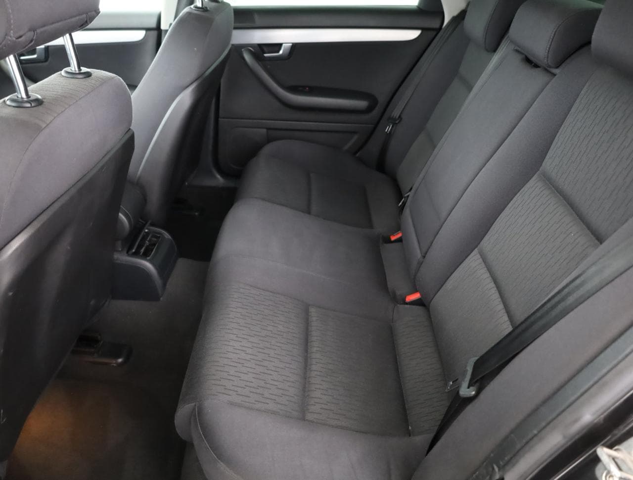 2006 Audi A4 - 12