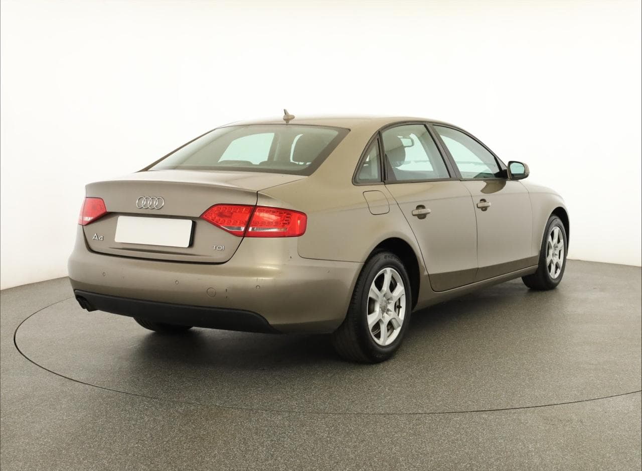 2010 Audi A4 - 7