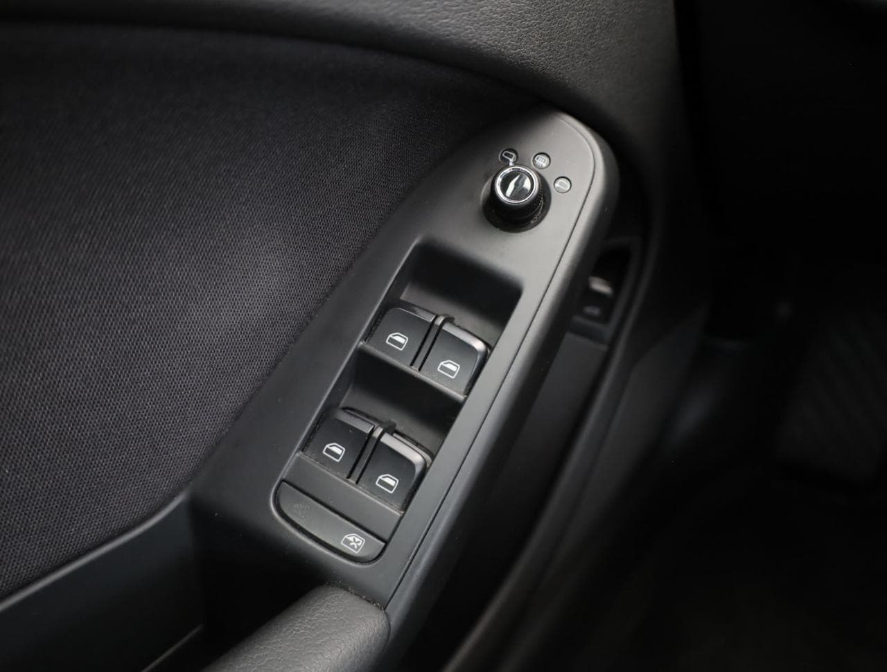 2010 Audi A4 - 17