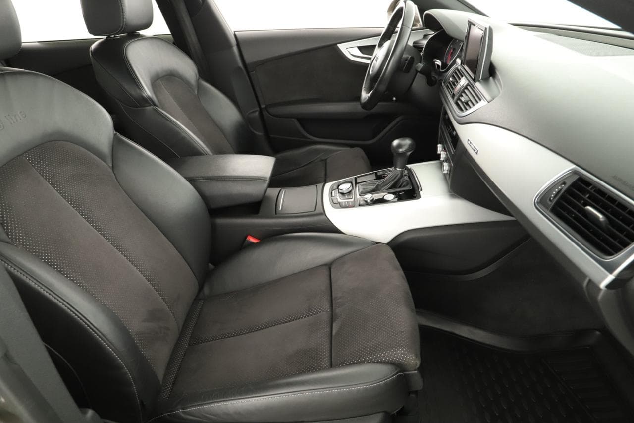 2011 Audi A7 - 11