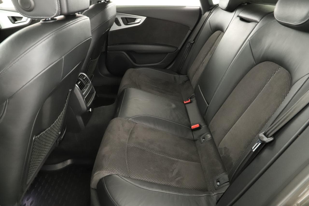 2011 Audi A7 - 12