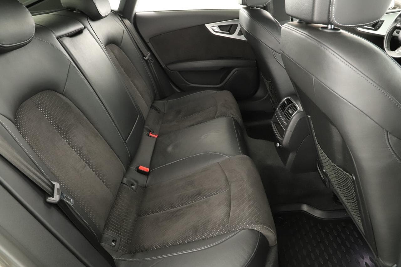 2011 Audi A7 - 10