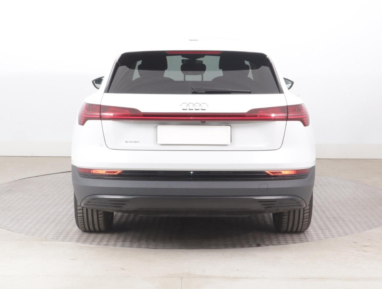 2020 Audi E-TRON - 6