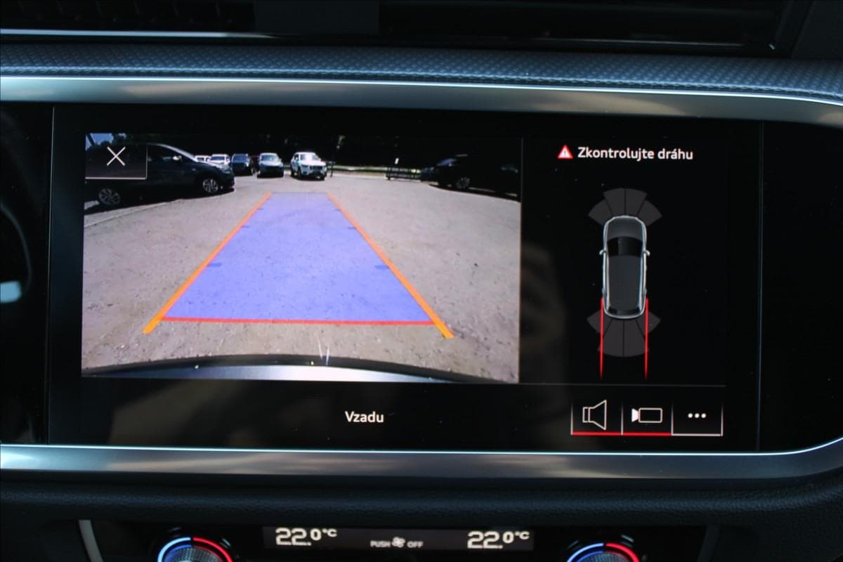 2021 Audi Q3 - 17
