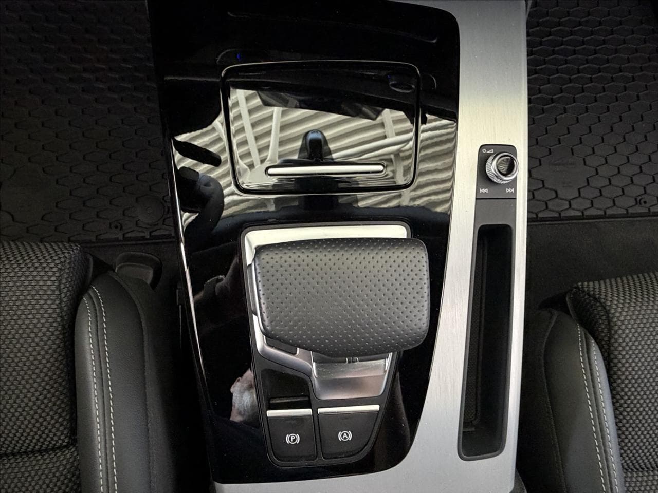 2024 Audi Q5 - 17
