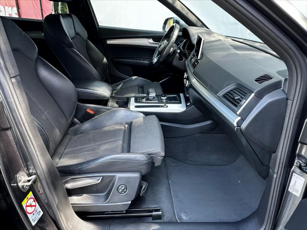 2020 Audi Q5 - 12
