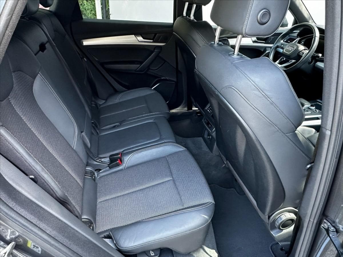 2020 Audi Q5 - 14