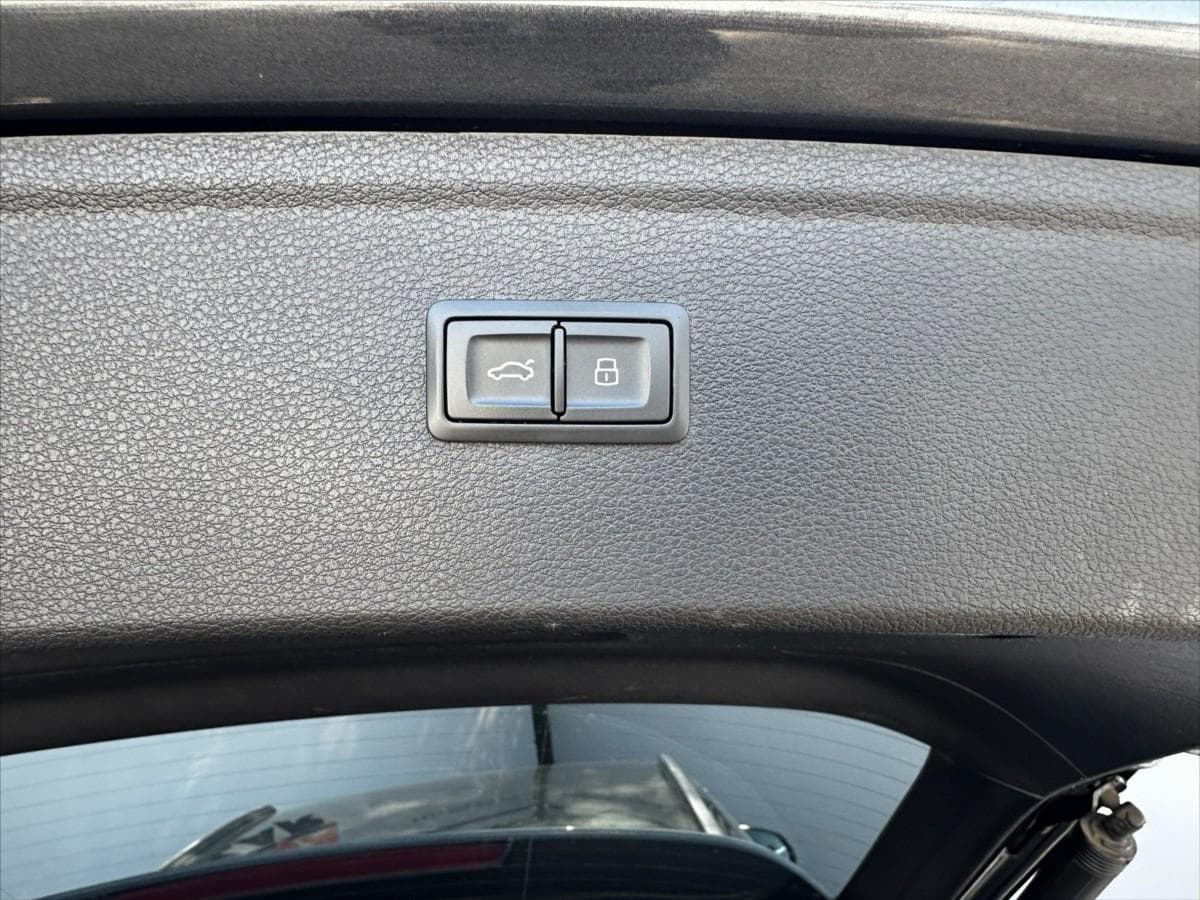 2020 Audi Q5 - 16