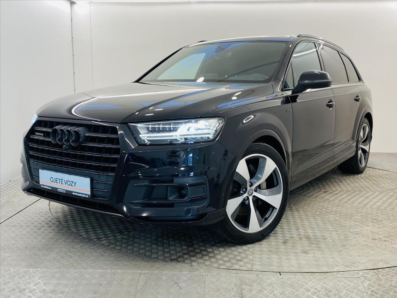 Audi Q7 3,0 S-Line 3.0TDI 200kW QUATTRO 7Míst kombi