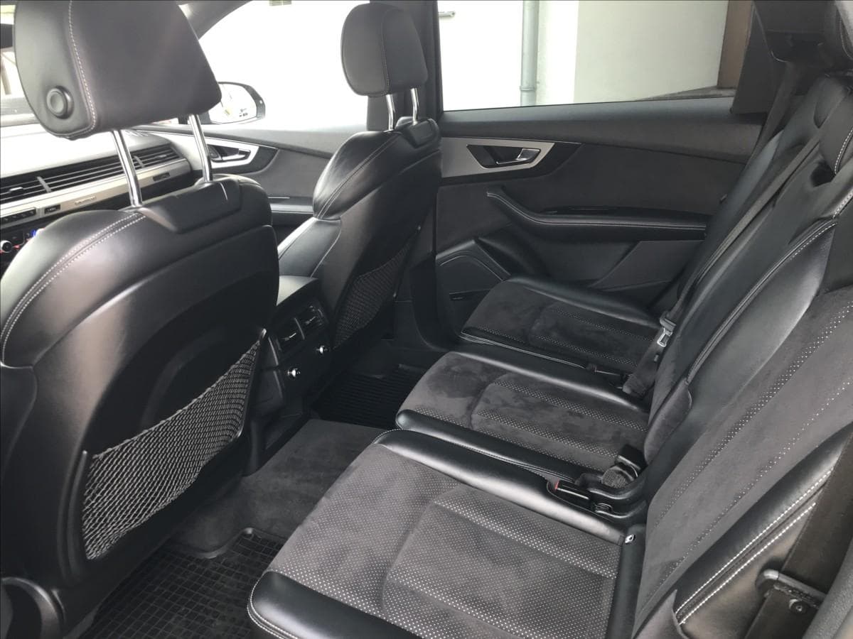 2015 Audi Q7 - 10