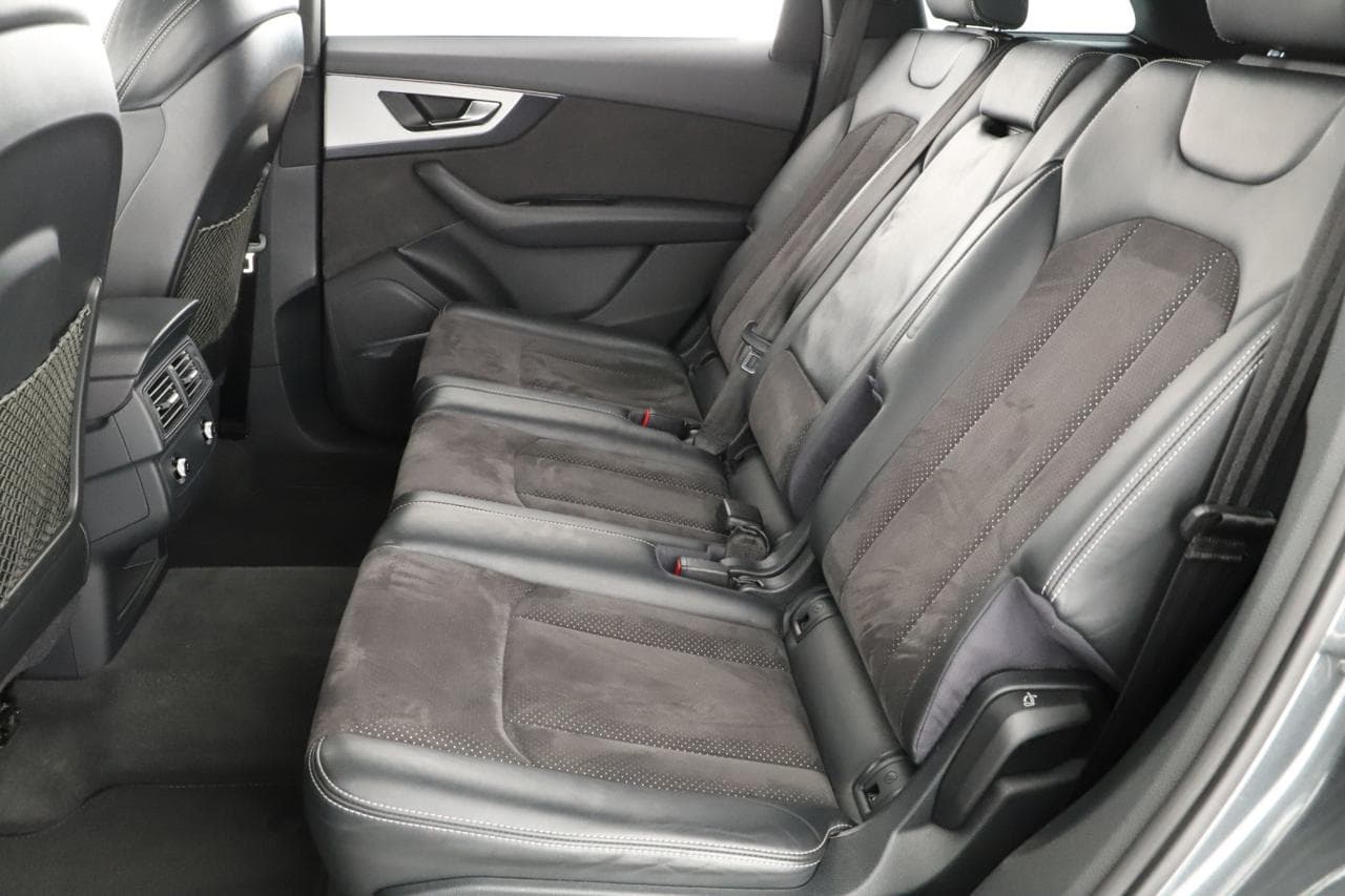 2016 Audi Q7 - 12