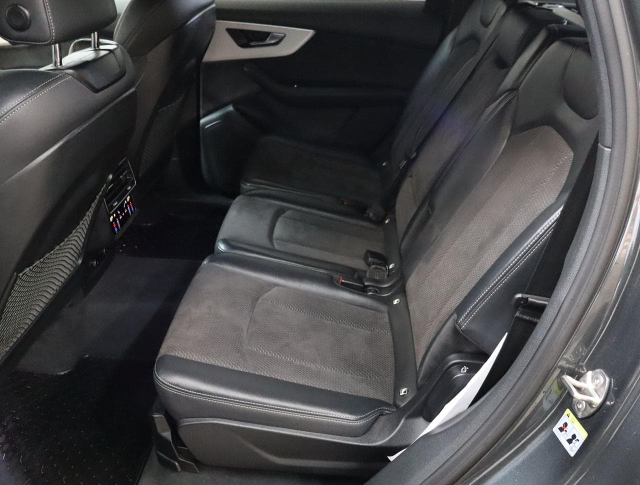 2021 Audi Q7 - 15