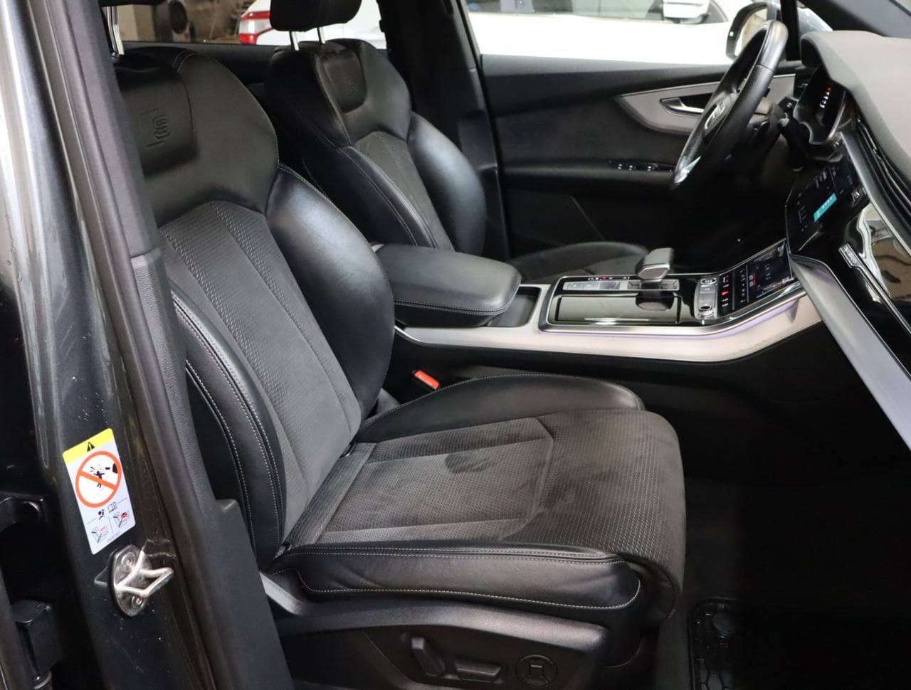 2021 Audi Q7 - 12