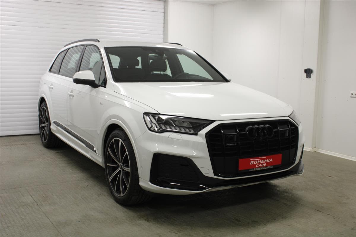 Audi Q7 3,0 50 TDI S-LINE ČR SUV