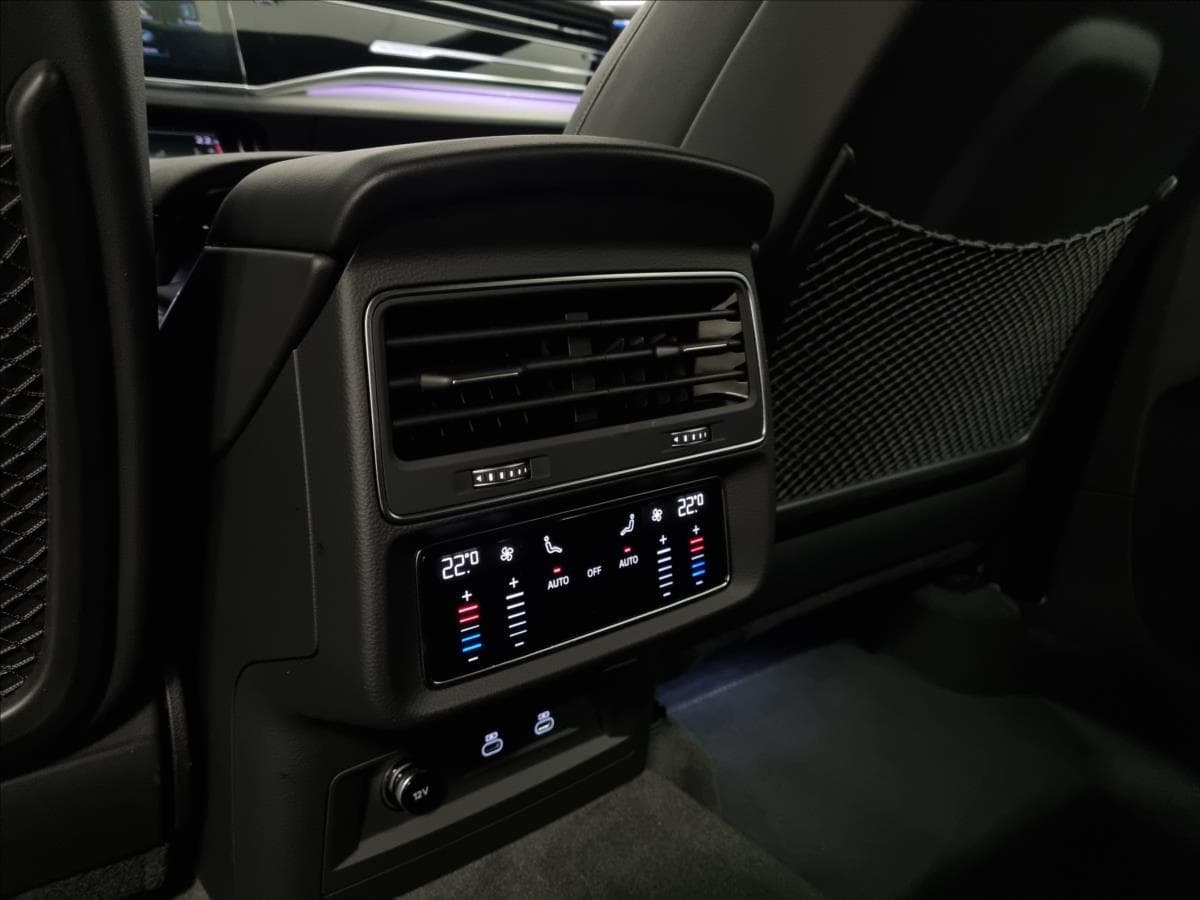 2022 Audi Q7 - 18