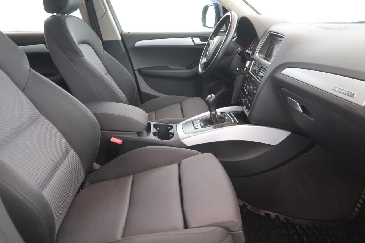 2009 Audi Q5 - 12