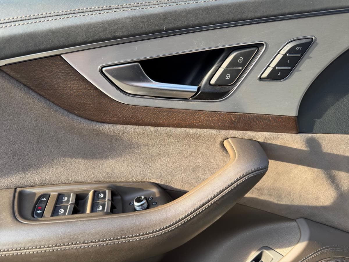 2016 Audi Q7 - 19