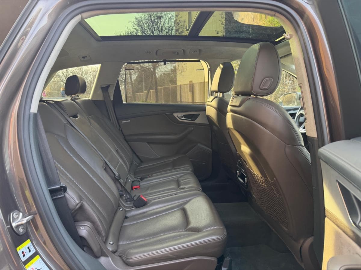 2016 Audi Q7 - 10