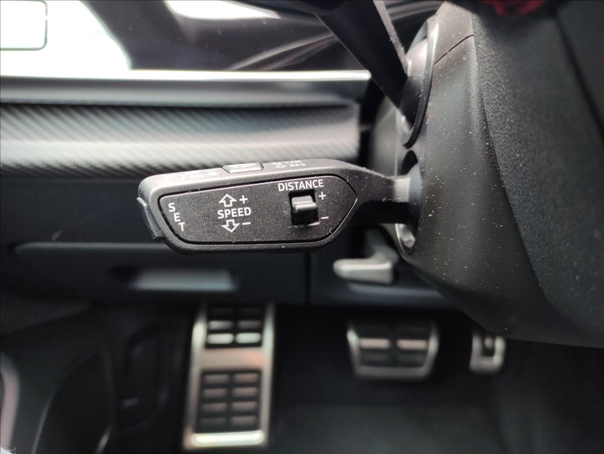 2025 Audi Q8 - 13