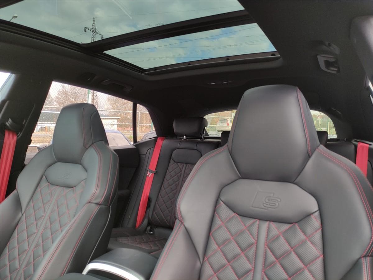 2025 Audi Q8 - 8