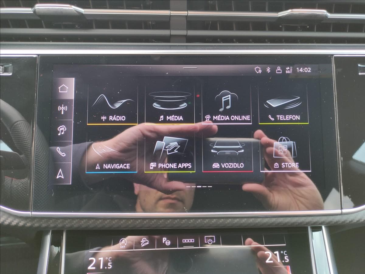 2025 Audi Q8 - 14