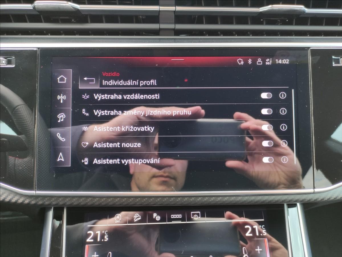 2025 Audi Q8 - 18