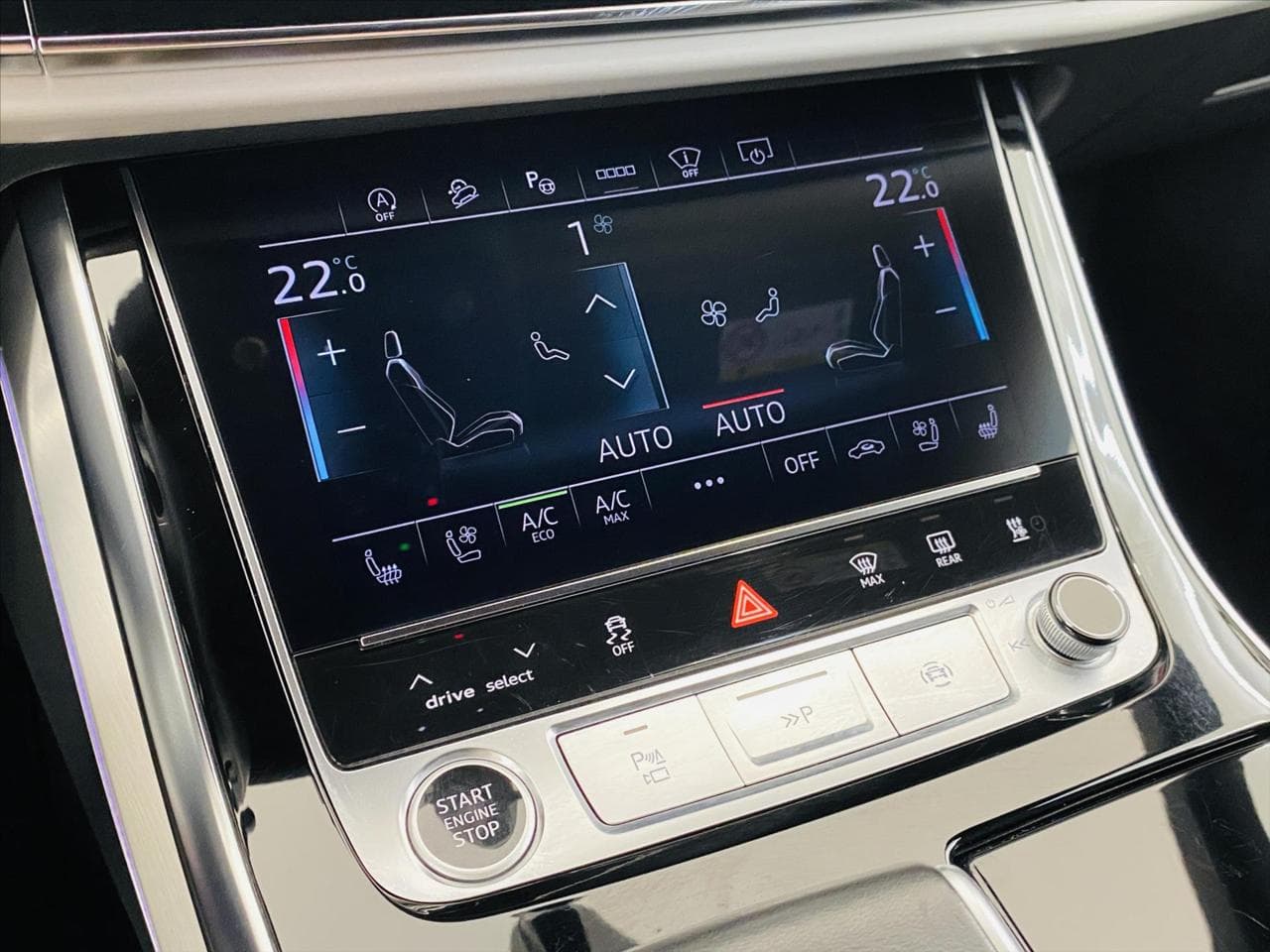 2023 Audi Q8 - 18
