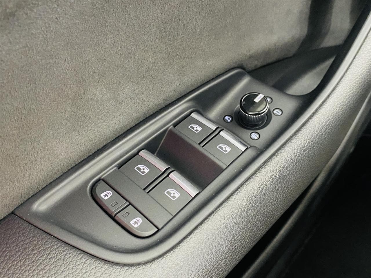 2023 Audi Q8 - 12