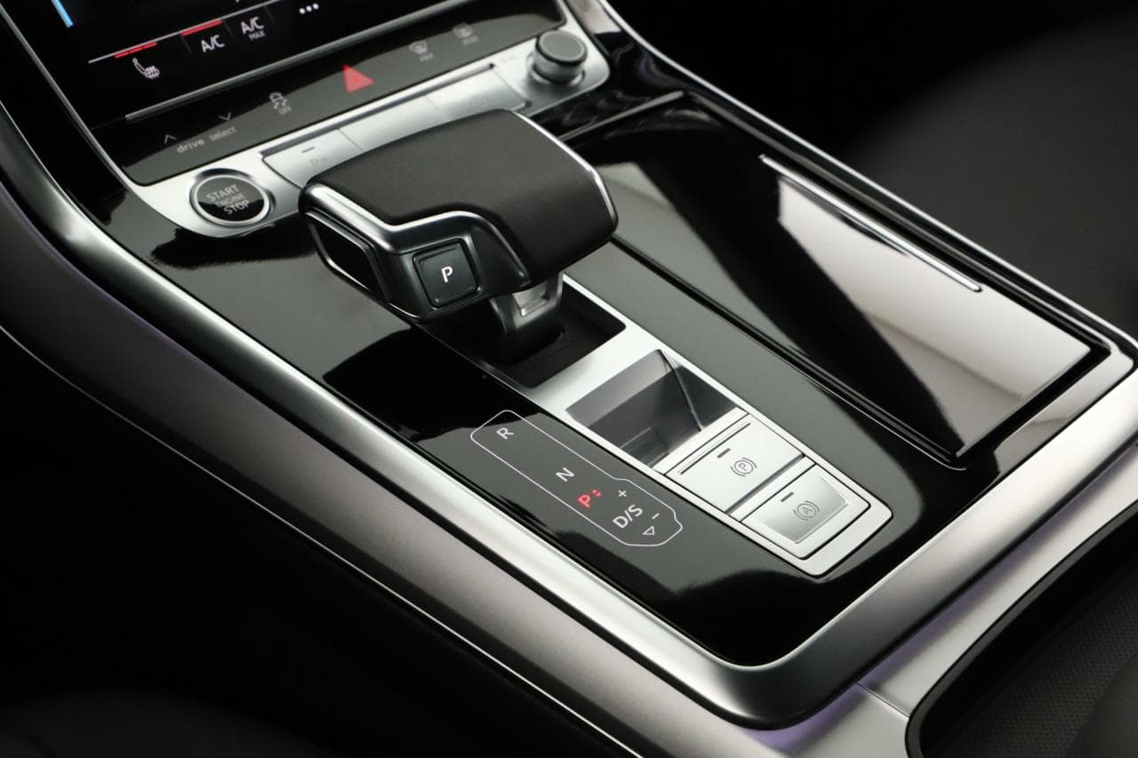 2023 Audi Q8 - 26