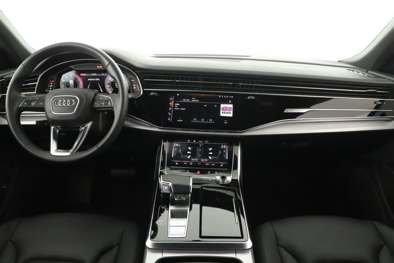 2023 Audi Q8 - 13